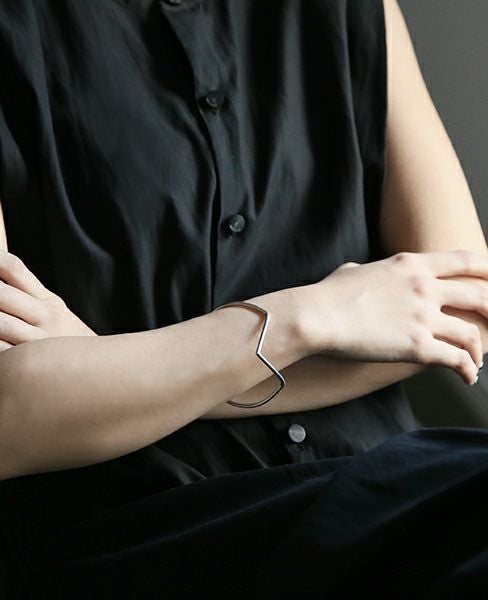 ANOTHERFEATHER.DART BANGLE