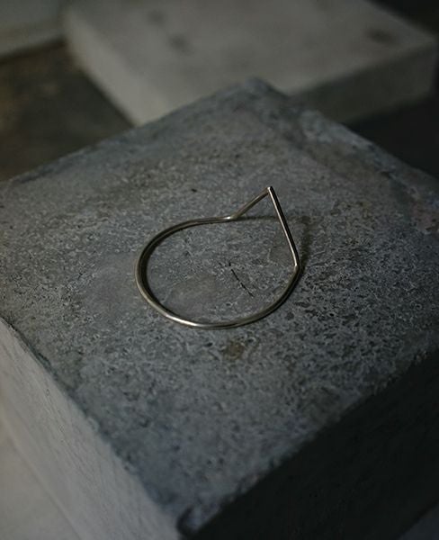 ANOTHERFEATHER.DART BANGLE