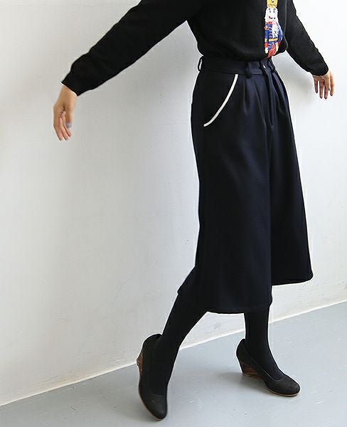 JUN OKAMOTO [P-33074]壊れた時計をこっそり隠しているパンツ