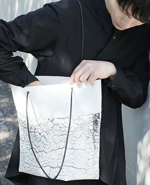 KAGARI YUSUKE.壁布トート[東京/東神田]