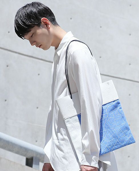 KAGARI YUSUKE.壁布トート[山形/羽黒]