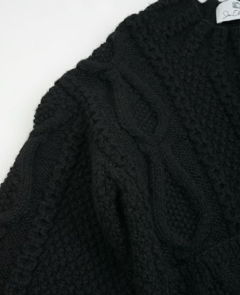 JUN OKAMOTO.アイルランドの馬の蹄みたいなニット