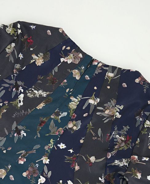 JUN OKAMOTO.小さなブーケで出来たお気に入りのブラウス