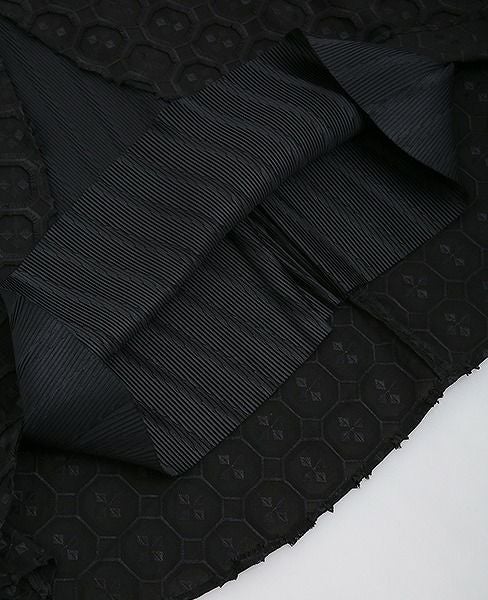 JUN OKAMOTO.静かに伸びていく蔦みたいなワンピース