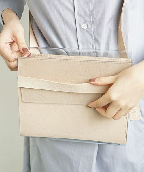 macromauro マクロマウロ.P V L Bag Medium_