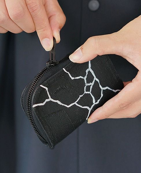 KAGARI YUSUKE.ラウンドジップ・ミニ[mw10-cc/bk]