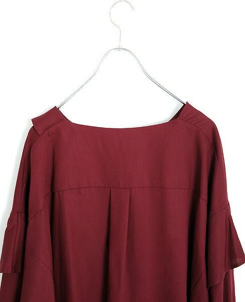 JUN OKAMOTO.赤ワインとオリーブ漬けのような関係のトップス[TOP-33192/BORDEAUX]