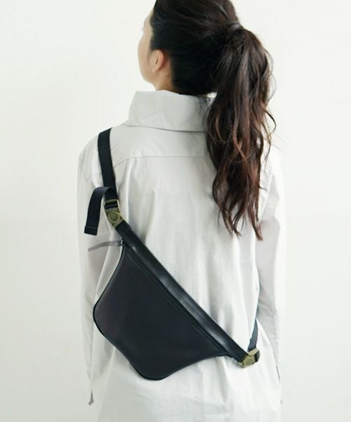 macromauro マクロマウロ.plane bag small PVC[black]_