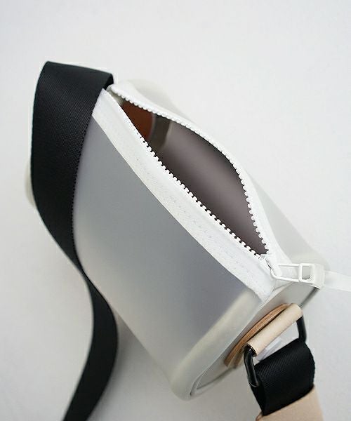 macromauro マクロマウロ.cylinder bag small PVC[white]_