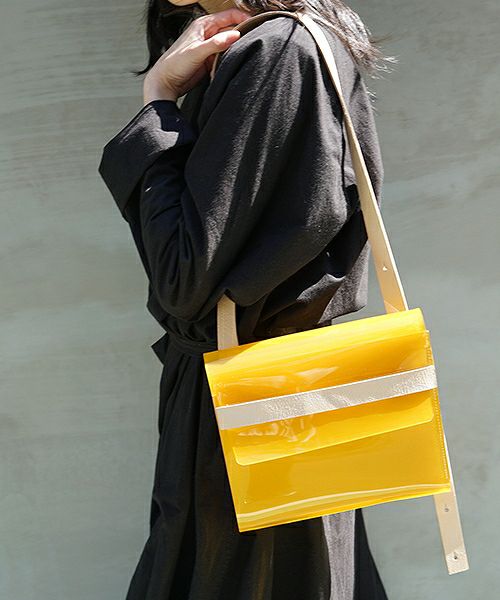 HATRA ハトラ Moebius Bag [black]