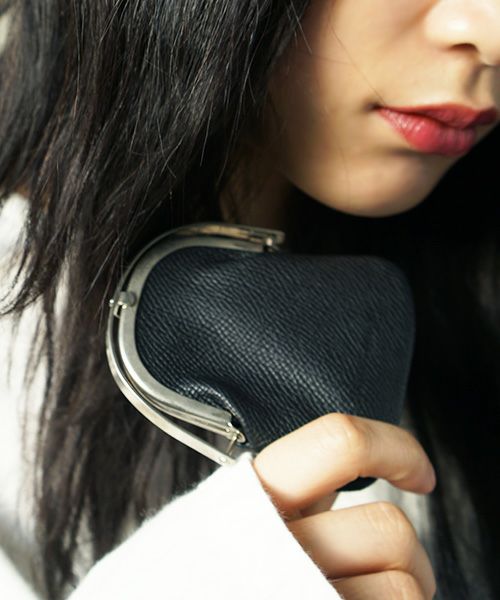 EDROBERTJUDSON.エドロバートジャドソン.FRAME PURSE[B01Z CO-04 / 05.BLACK]