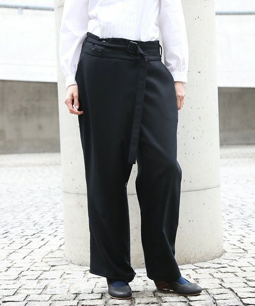 JUN OKAMOTO 何もない日の午後に履くためのパンツ[P-55080]