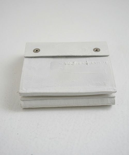 KAGARI YUSUKE.カガリユウスケ.三つ折り財布[mw-12 wh]