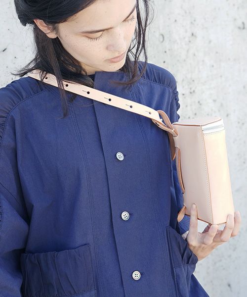 ショルダーバッグ building block beltpack in vegtan Building Block ビルディングブロック BELTPACK IN VEG TAN[32/A.VEG TAN]