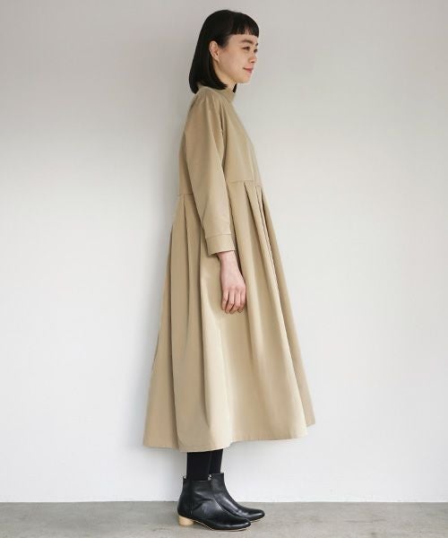 Mochi.モチ.hight neck tuck dress [khaki beige]