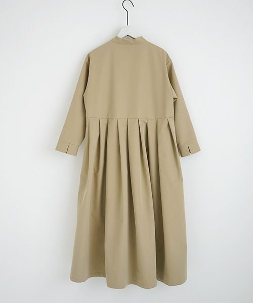 Mochi.モチ.hight neck tuck dress [khaki beige]