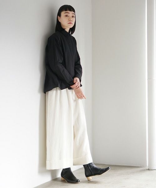 Mochi.モチ.cropped wide pants [off white]