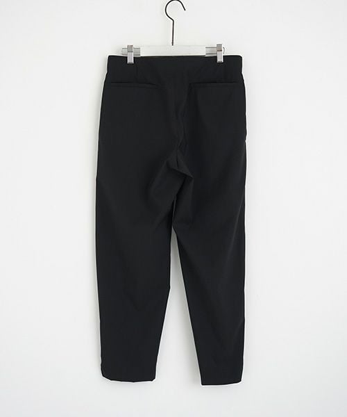 Mochi.モチ.tapered pants [black]