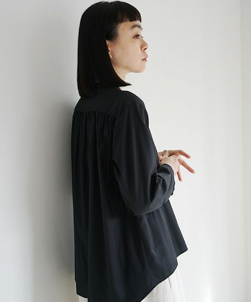 Mochi.モチ.no collar shirt [black]