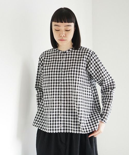 Mochi.モチ.no collar shirt [gingham check]
