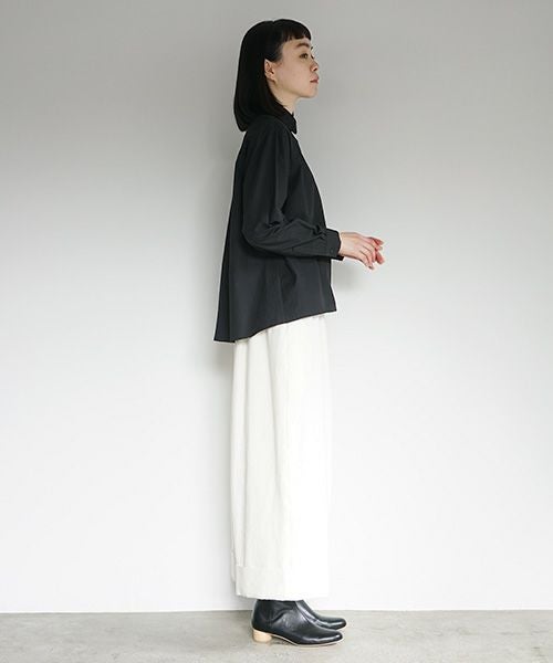 Mochi.モチ.tucked shirt [black]