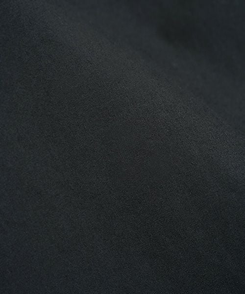 Mochi.モチ.tucked shirt [black]