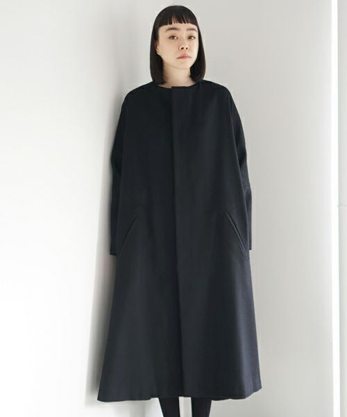 Mochi.モチ.no collar coat [black]