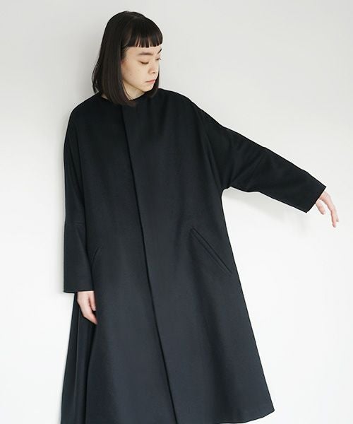 Mochi モチ no collar coat [black]