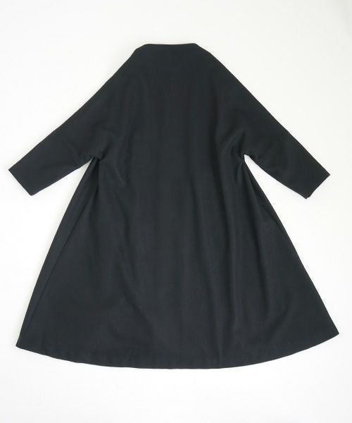 Mochi.モチ.no collar coat [black]