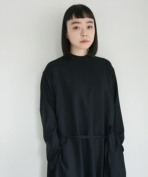 Mochi<br>モチ<br>high neck dress [black]<br>ブラックドレス