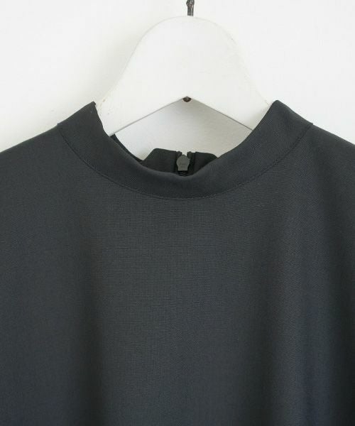 Mochi<br>モチ<br>high neck dress [black]<br>ブラックドレス