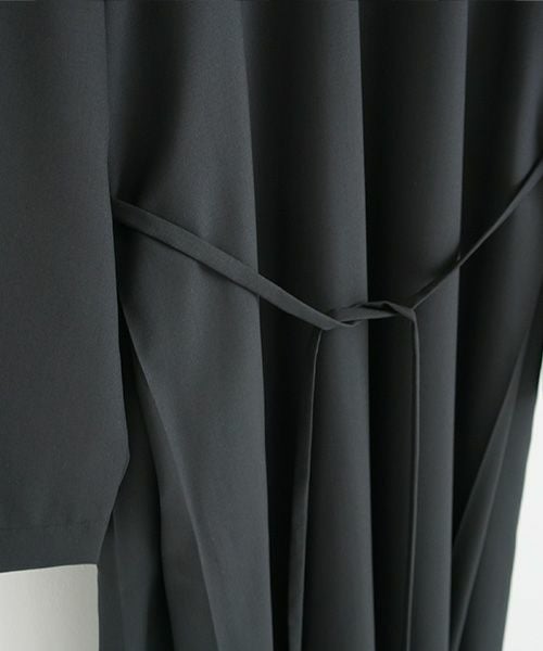 Mochi<br>モチ<br>high neck dress [black]<br>ブラックドレス