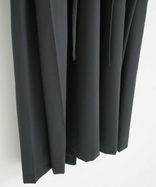 Mochi<br>モチ<br>high neck dress [black]<br>ブラックドレス