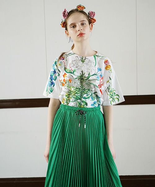 あちゃちゅむ 最終値下げ♥お花の体Tシャツ AHCAHCUM あちゃちゅむ お花の体Tシャツ[01-203-1501/multi]