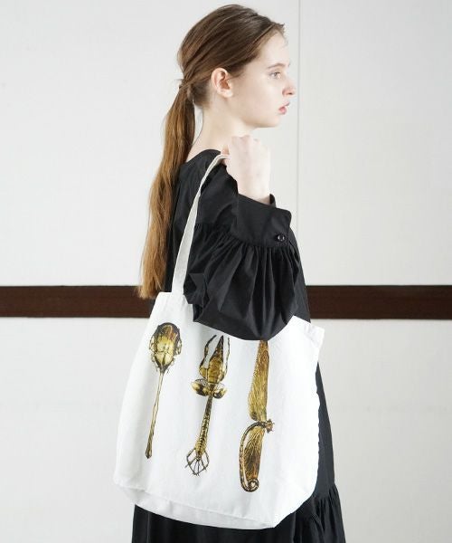 AHCAHCUM.あちゃちゅむ.昆虫図鑑トート[01-203-4502]