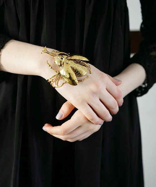 AHCAHCUM.あちゃちゅむ.ahcahcum×Ishida Makoto.カブトムシ バングル[01-203-4904]