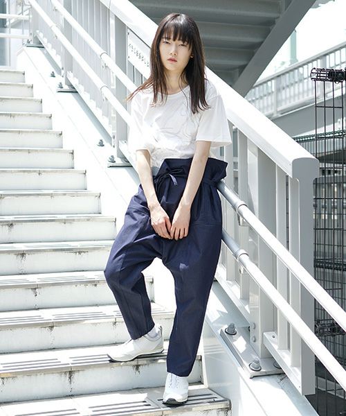 HATRA ハトラ Hak Pleats Pants [grey]
