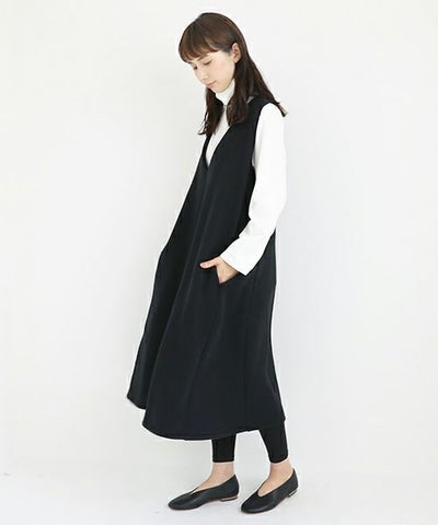 Mochi / home&miles.モチ / ホーム＆マイルズ.v-neck one piece [black]