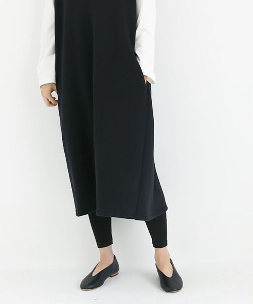Mochi / home&miles.モチ / ホーム＆マイルズ.v-neck one piece [black]