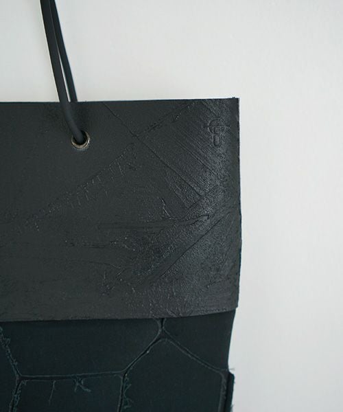 KAGARI YUSUKE.壁布トート・2020[トンボ/bk]