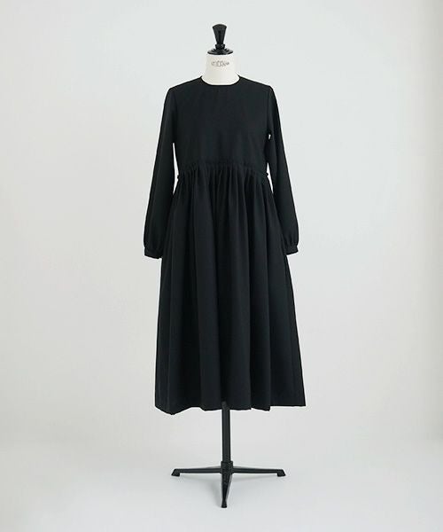 Mochi.モチ.tuck dress [ma-op-03/black]