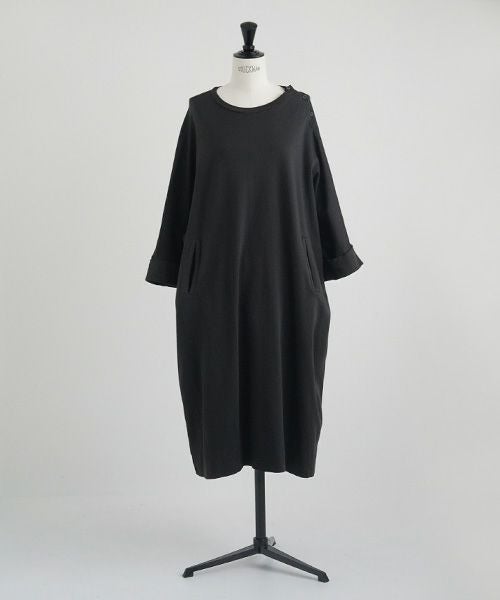 Mochi / home&miles.モチ / ホーム＆マイルズ.dolman one piece [charcoal grey]