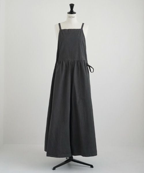 Mochi / home&miles.モチ / ホーム＆マイルズ.apron salopette [charcoal grey]