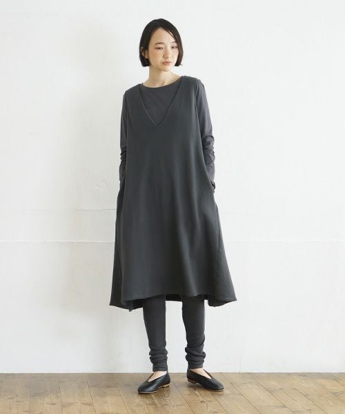 Mochi / home&miles.モチ / ホーム＆マイルズ.v-neck one piece [charcoal grey]
