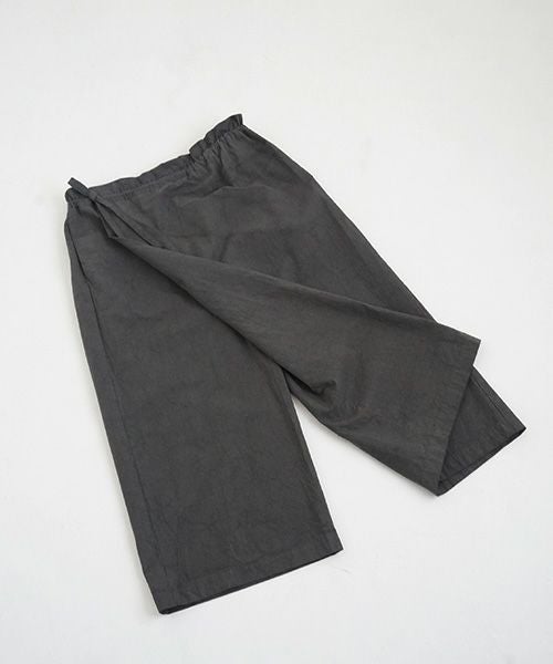 Mochi / home&miles.モチ / ホーム＆マイルズ.wrap pants [charcoal grey]