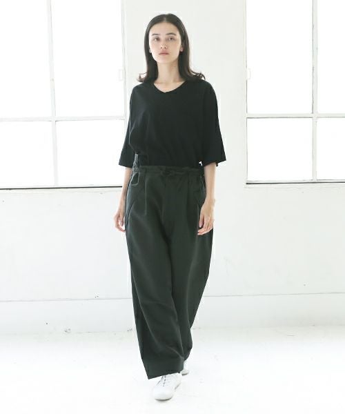 Edwina Hoerl.エドウィナホール.HOSE FUR DEN ZEITVERTREIB: KARATE[01/EH42P-02/green]_