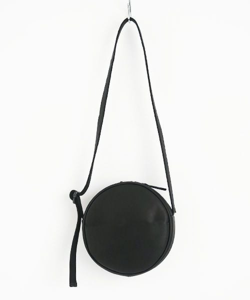 macromauro マクロマウロ.NO LETTER BAG CIRCLE M [BLACK]_