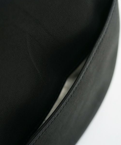 macromauro マクロマウロ.NO LETTER BAG CIRCLE M [BLACK]_