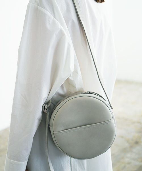 macromauro マクロマウロ.NO LETTER BAG CIRCLE M [GREY]_