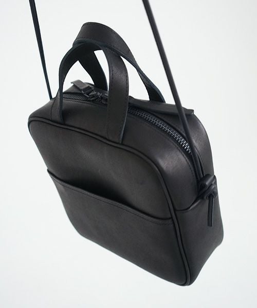 macromauro マクロマウロ.NO LETTER BAG SQUARE M [BLACK]_